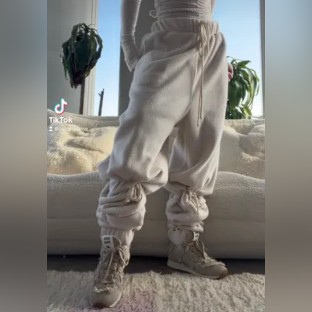 Laina Rauma Fuzzy Rib Super Jogger Latte Small